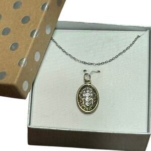 Holy Cross Oval Pendant Necklace NIB Silver Chain Christian Gift Unmarked